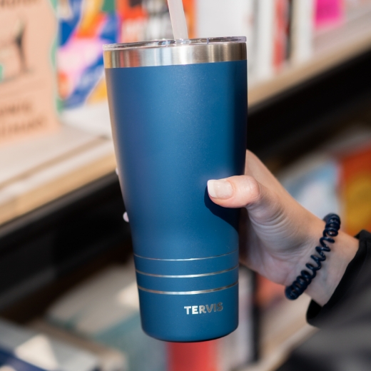 Your guide to using reusable smoothie cups and stainless steel